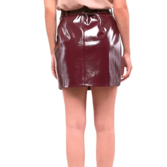 J.O.A New Women’s Large Maroon Pleather Faux Leather Button Down Skirt with Belt - Picture 2 of 12